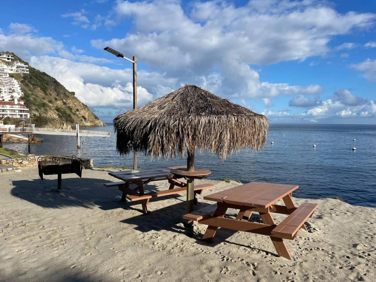 Catalina Island Getaway With 6 Seat Golf Cart Ac Apartment Avalon Exterior photo